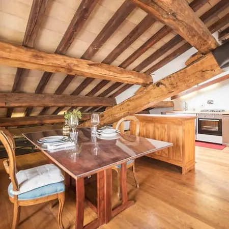 Pantheon Charming Penthouse Lägenhet *