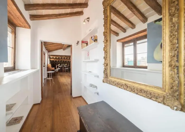 Pantheon Charming Penthouse Lägenhet