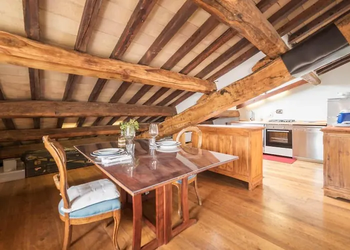 Pantheon Charming Penthouse 公寓 *